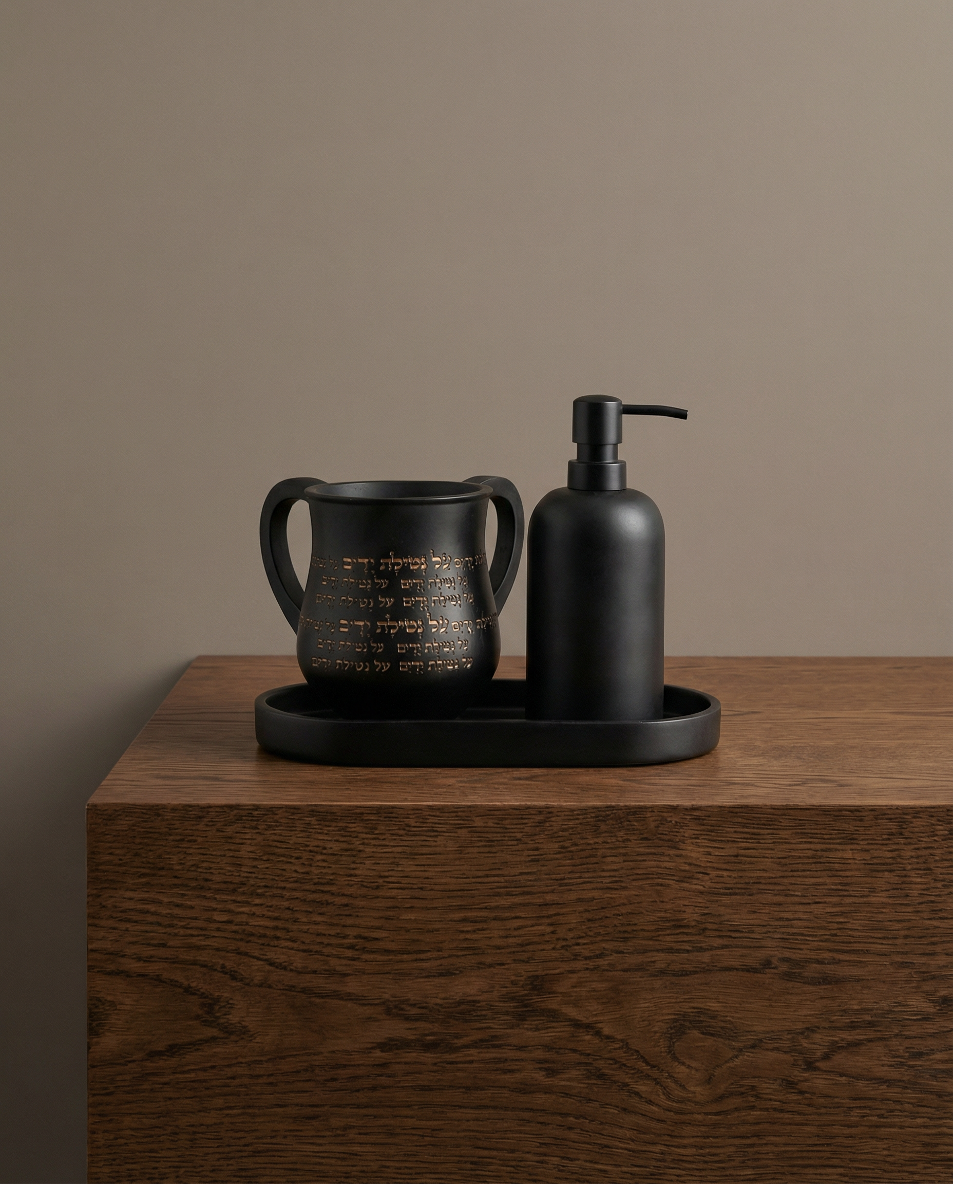 סט נטלה עם סבוניה ומגש 240₪