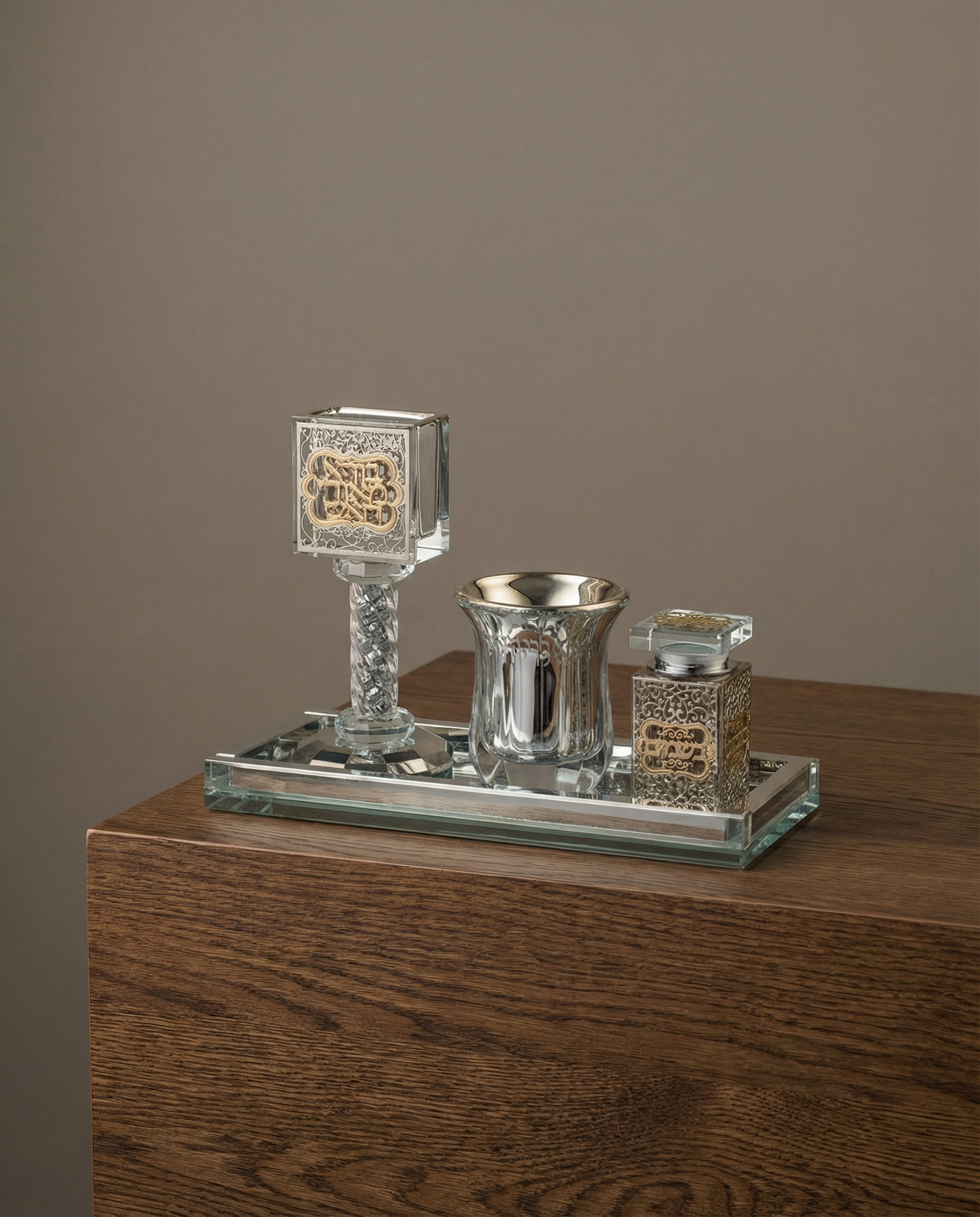 סט הבדלה מהודר מקריסטל עם פלקטה כסף וזהב 21/10 ס"מ 370₪