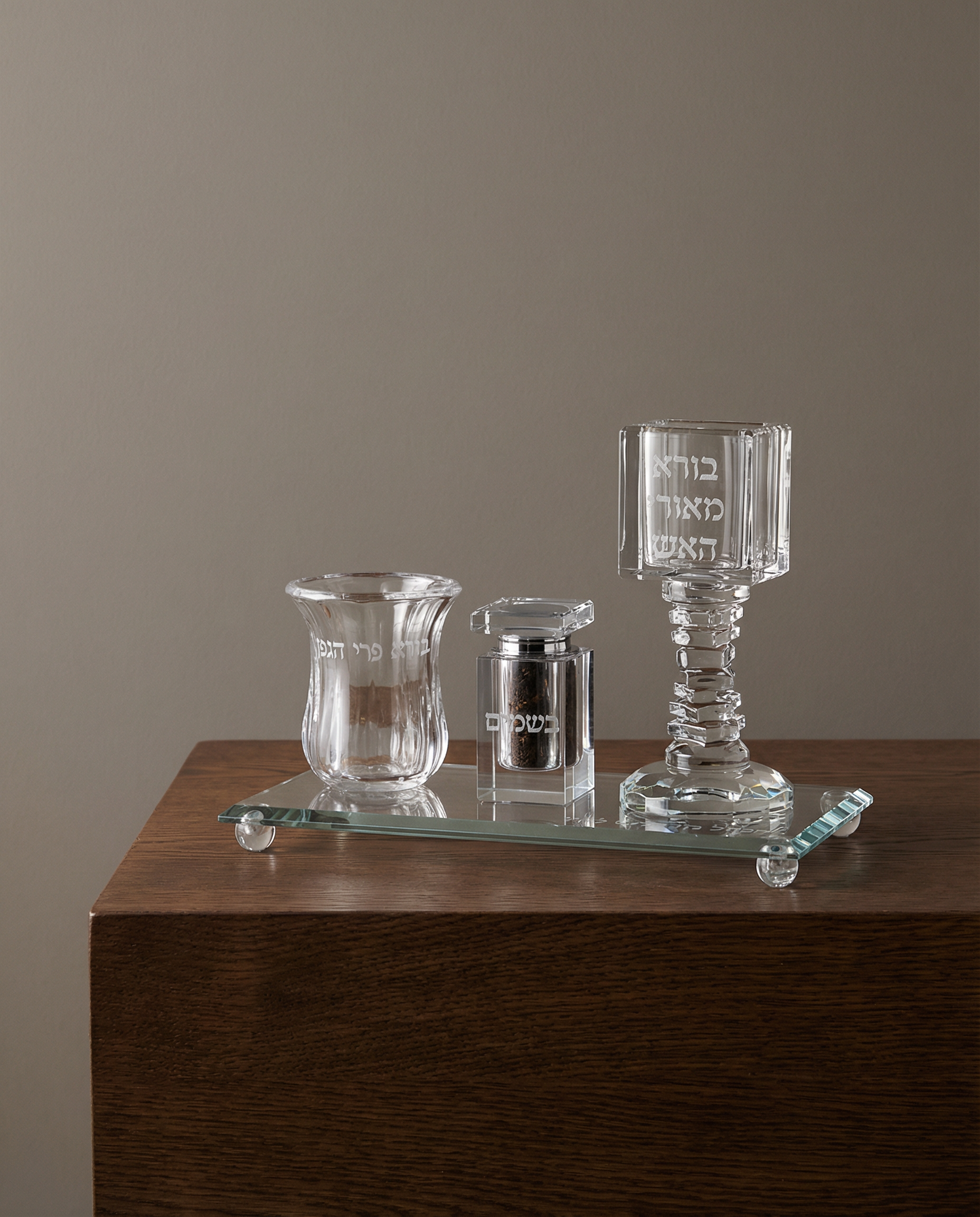 סט הבדלה קריסטל שקוף עם מגש 25/12.5 ס״מ 320₪