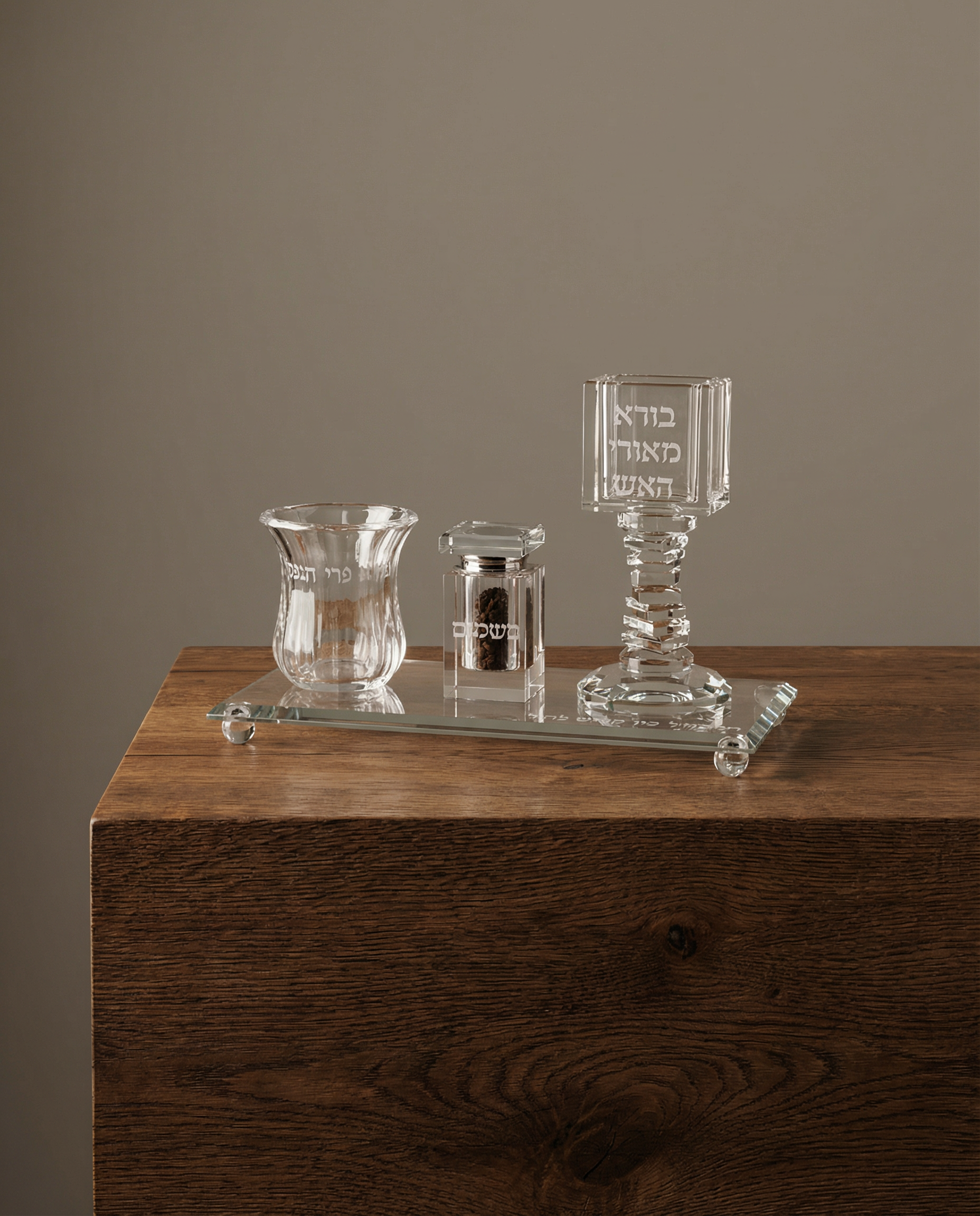 סט הבדלה קריסטל שקוף עם מגש 25/12.5 ס״מ 320₪