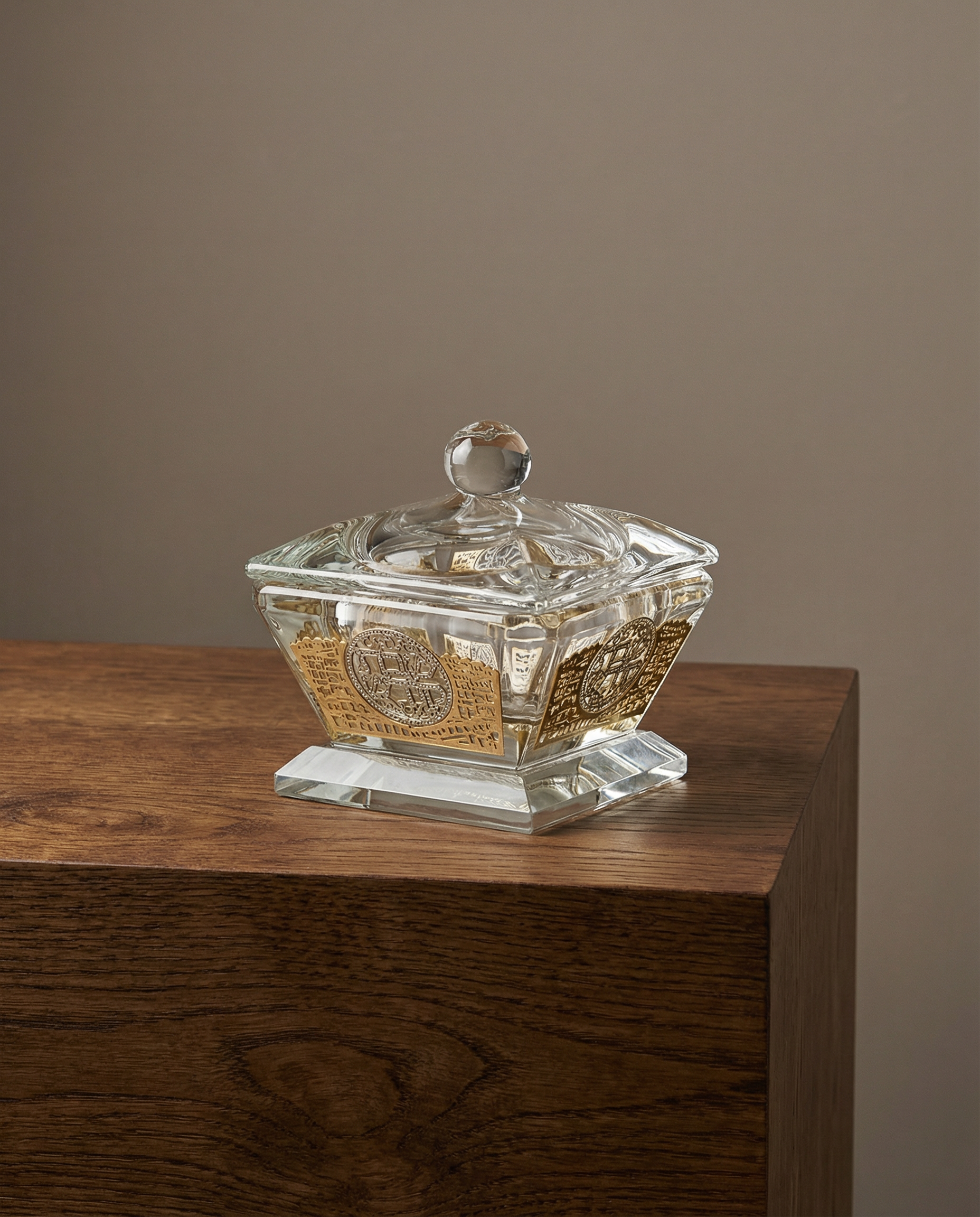 מלחיה קריסטל פלקטה זהב 4/6 ס״מ 70₪