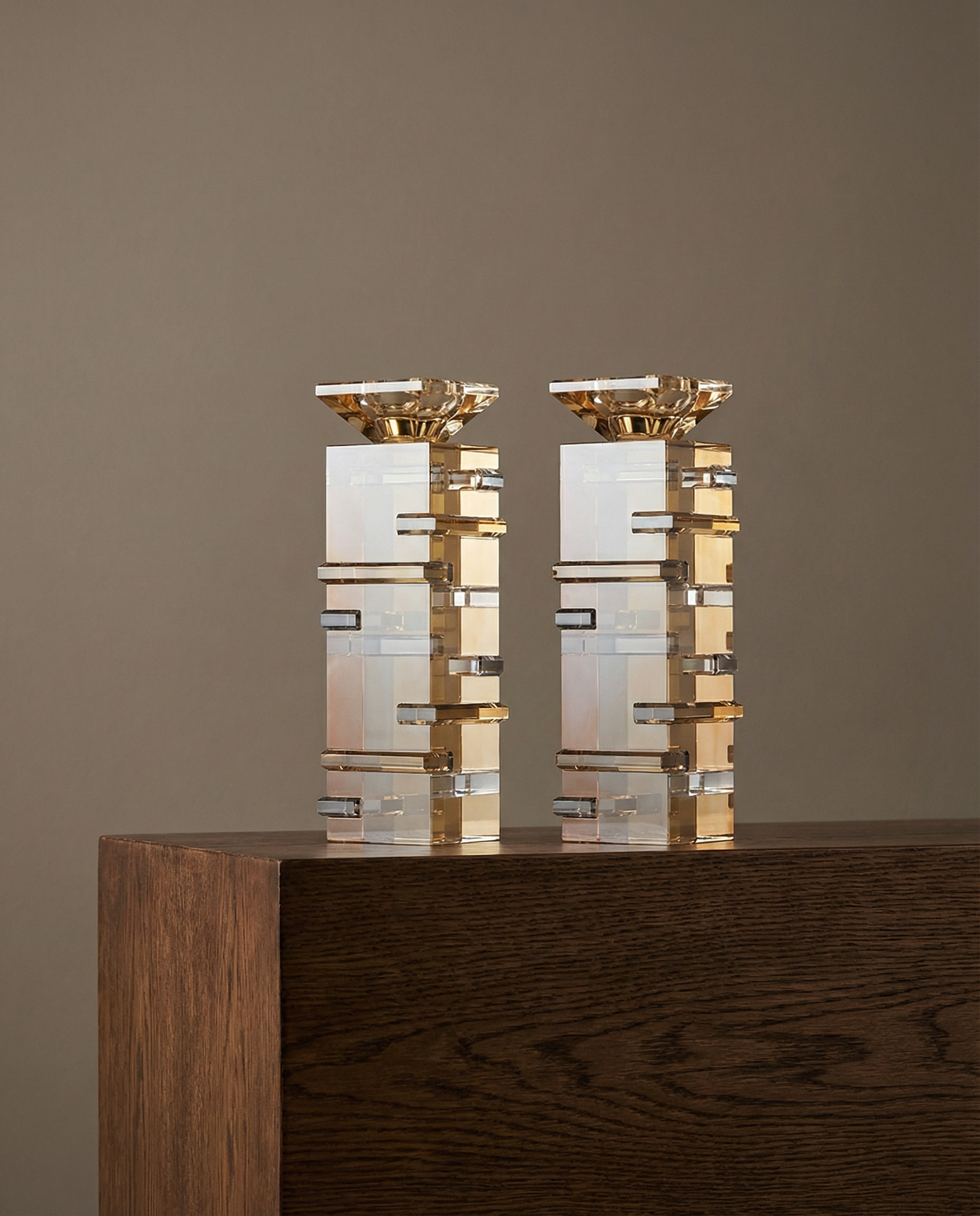 פמוטי קריסטל זהב שחור 20 ס״מ 270₪