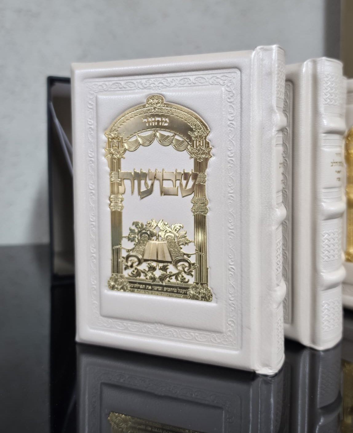 סט מחזורים 100% עור אמיתי גוון אופ וויט ופלקטה ציפוי זהב טהור