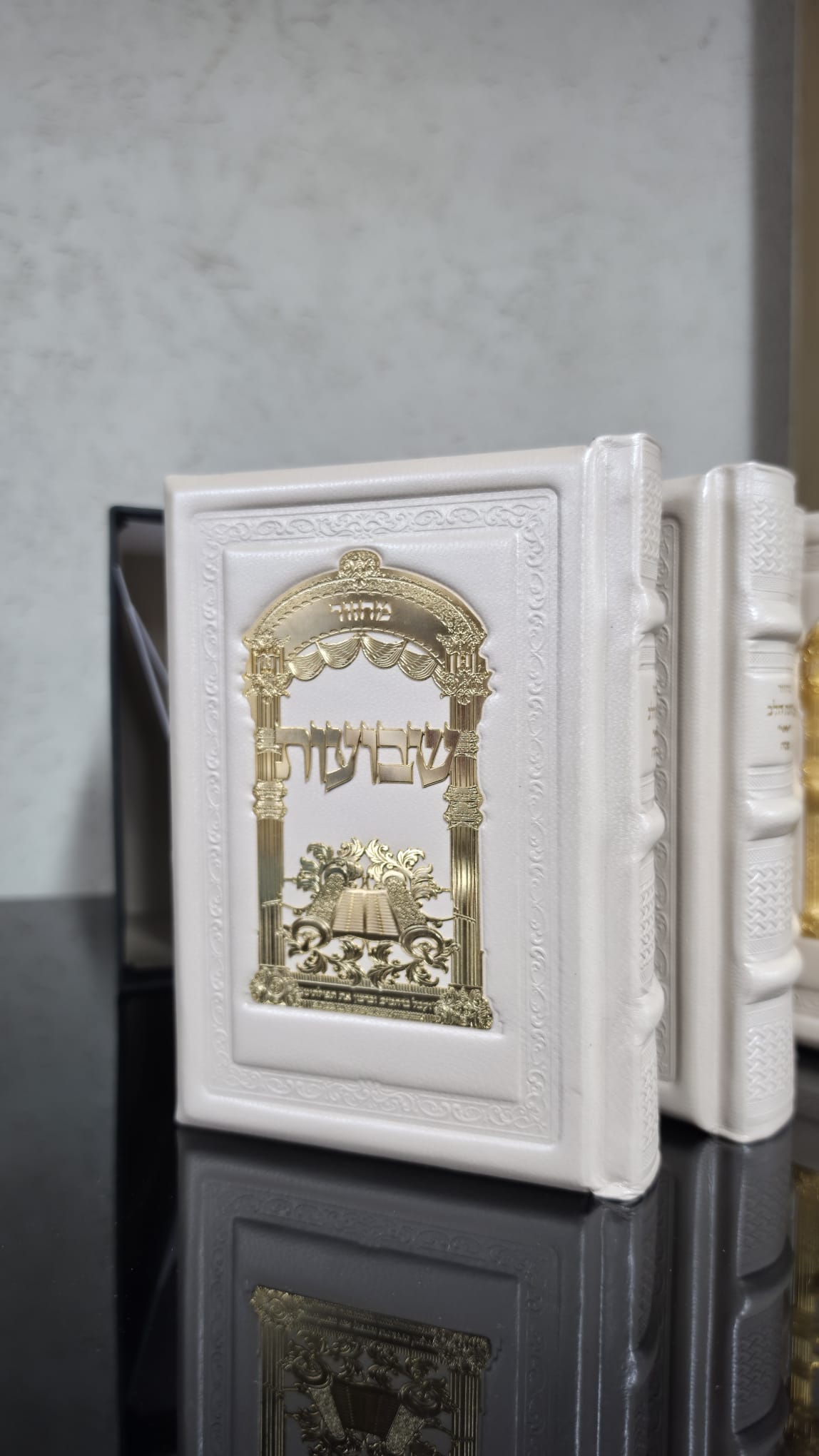 סט מחזורים 100% עור אמיתי גוון אופ וויט ופלקטה ציפוי זהב טהור